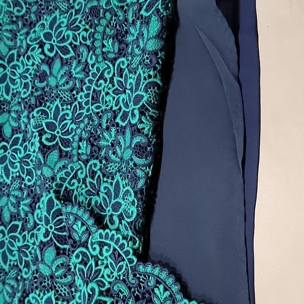 J. Crew Collection, Navy with Green Embroidered Lace Top, Silk Sleeves, Size 8 - Picture 13 of 14